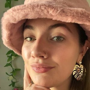 Meet your Posher, Noelle